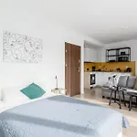 Chill Warszawa Piaseczno Apartment *